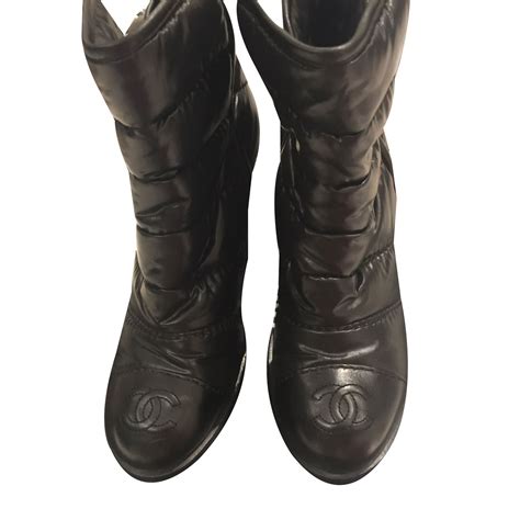 bottines noires chanel